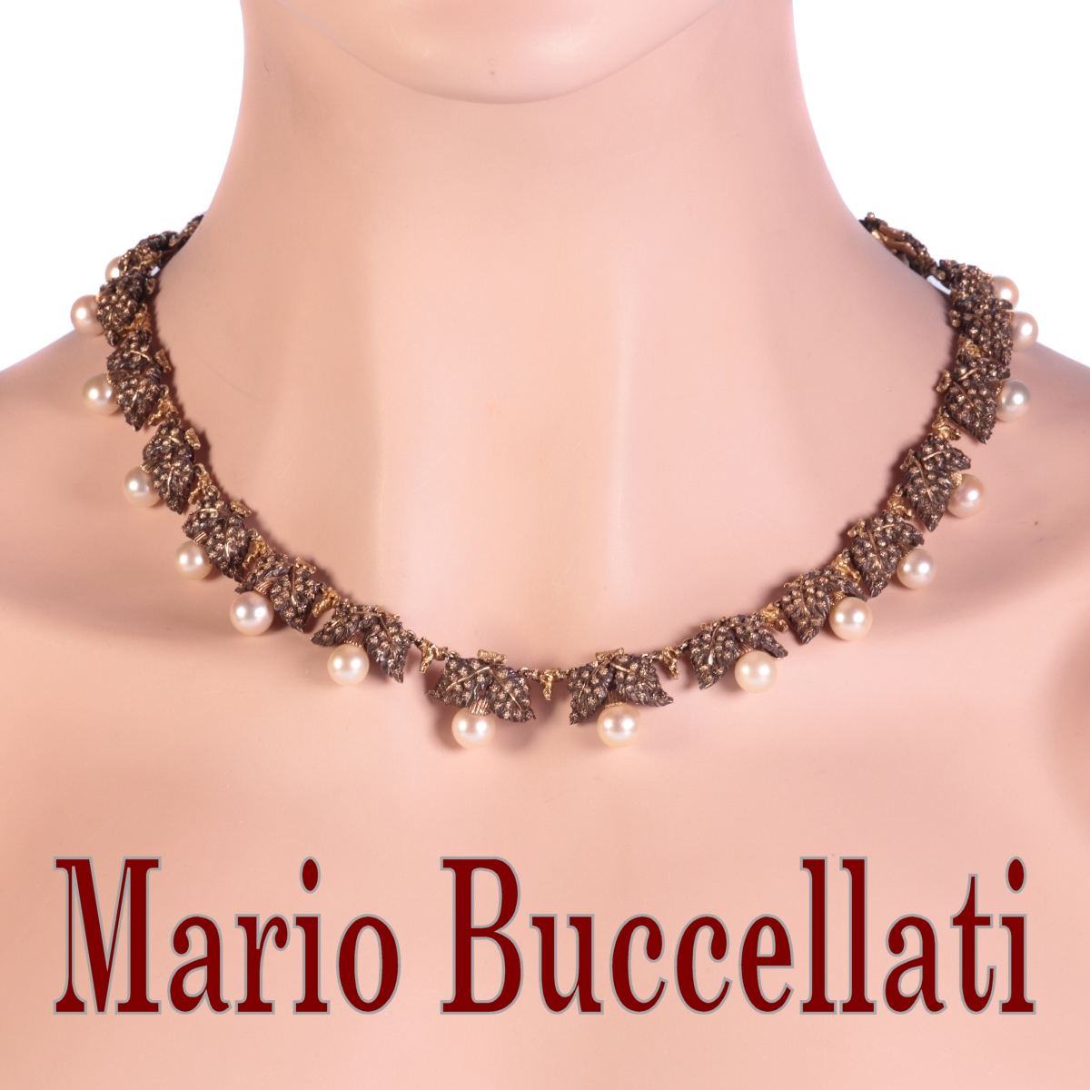 Mario Buccellati Vintage Fifties gold and silver pearl neck jewel necklace with grape leaf motive